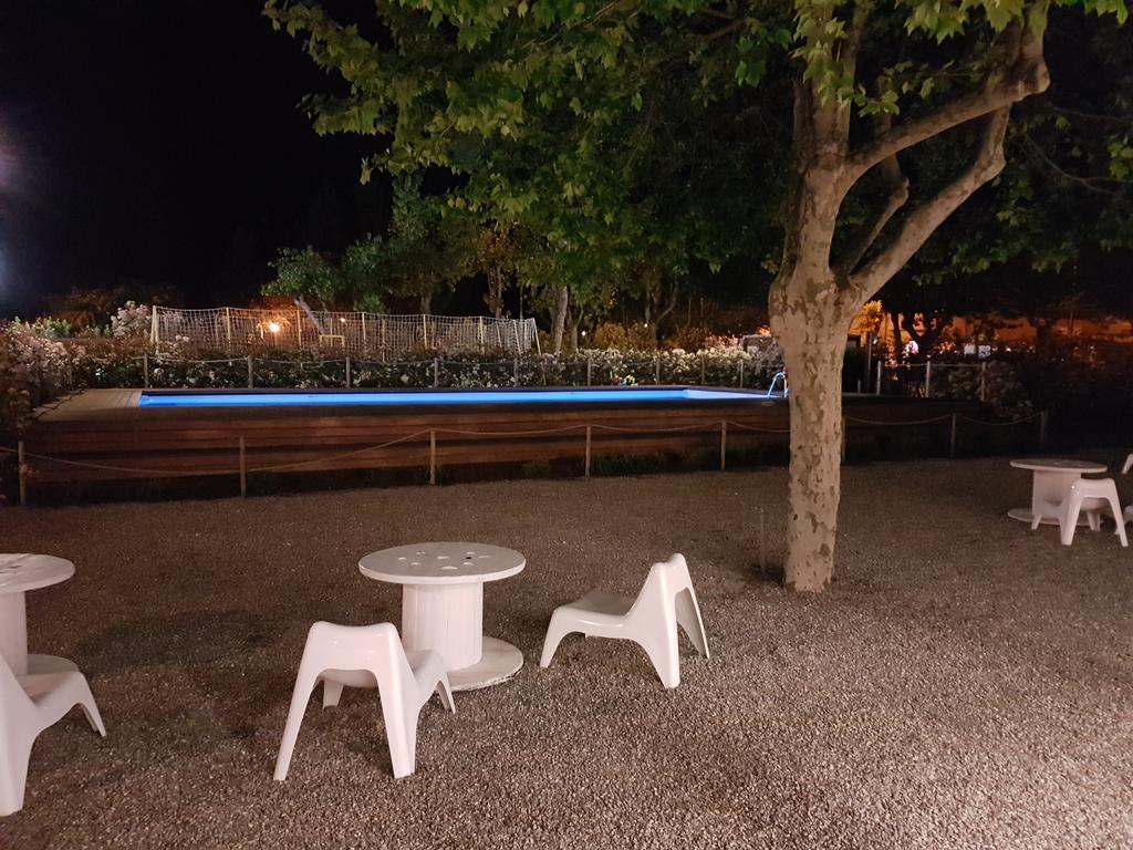 Camping Taimi Hotel Marina di Massa Exterior foto