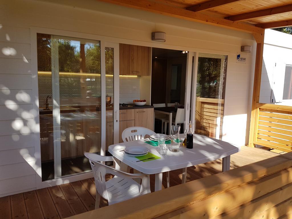 Camping Taimi Hotel Marina di Massa Exterior foto