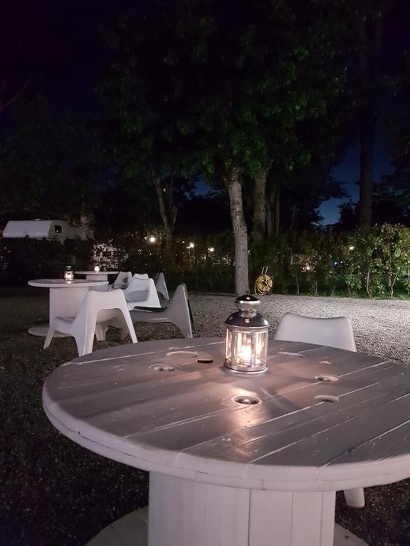 Camping Taimi Hotel Marina di Massa Exterior foto